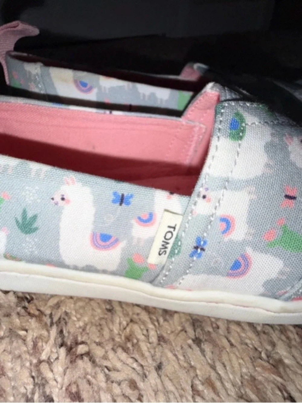 Toms Kids Llama Print Slip-On in Gray and Pink